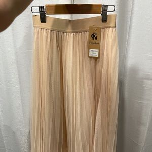 Tulle beige skirt